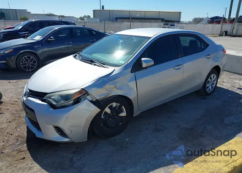 2016 Toyota Corolla Le z USA, uszkodzony, nr VIN 5YFBURHE8GP499132